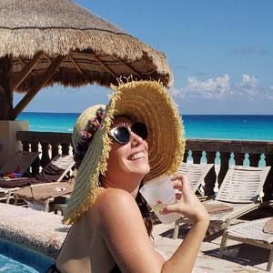 Meet your Posher, Renee